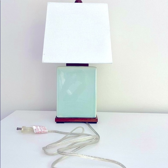 Table lamp - Picture 3 of 5